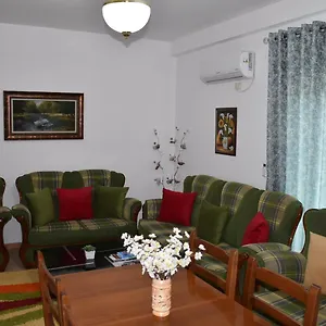Leo Apartment